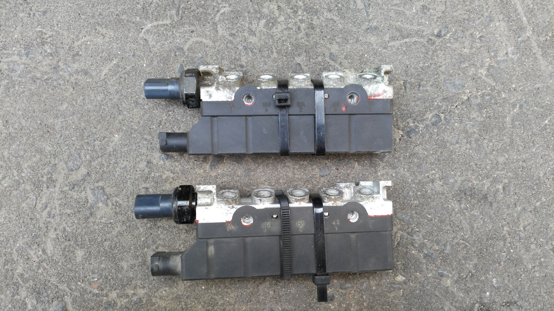 блок клапанов пневмы w220. блок клапанов пневмоподвески мерседес w220. блок клапанов пневмоподвески w220. блок клапанов пневмы w220. блок клапанов пневмы w220.