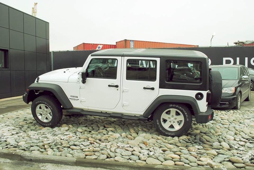 Джип-территория в Крокусе: а мы так, просто мимо проезжали ...