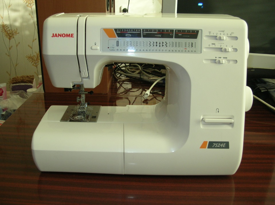 швейная машинка janome 7524e. швейная машинка джаноме 7524е. Janome 7524a. машинка janome 7524e. Janome 7524е швейная машина.