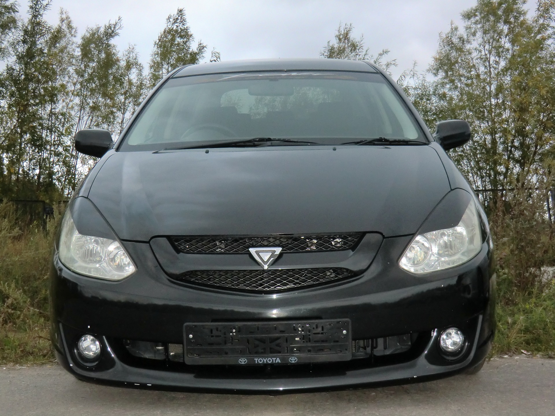  19 2010 Toyota Caldina 18 2003 