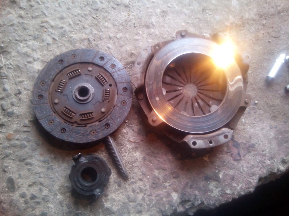 Замена Сцепления и передних тормозных колодок — КАМАЗ 11113 Ока, 0,8 л ...