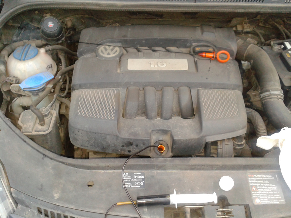 На ТО перелил масло в двигатель — Volkswagen Golf Plus, 1,6 л, 2008 ...