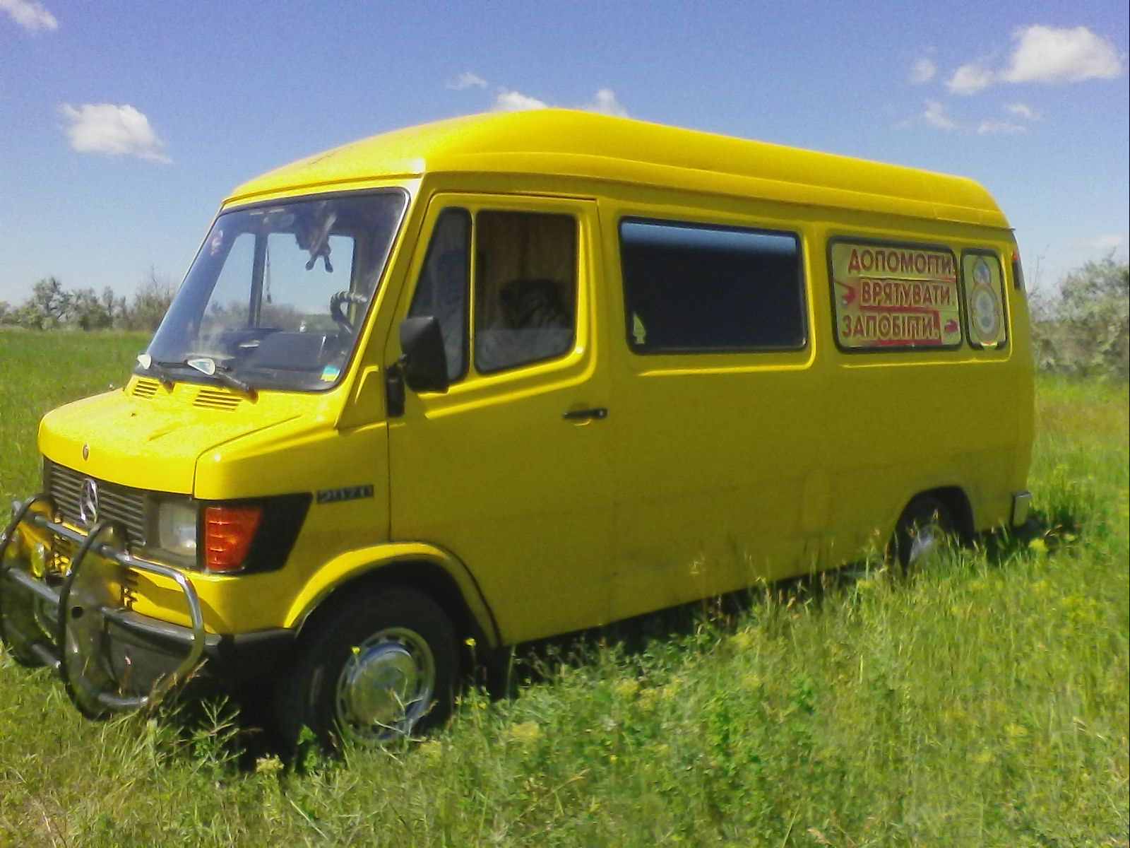 Мерседес т1. Мерседес т1 пассажирский. Мерседес т1 спарка. Mercedes-Benz t1, 1988. Мерседес Бенц т1 210dмодефикации.