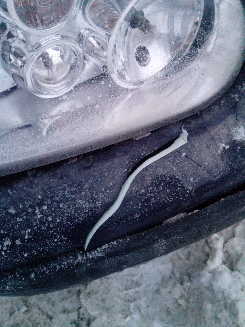 Треснул бампер. — Volkswagen Golf Mk4, 1,6 л, 1999 года | поломка | DRIVE2