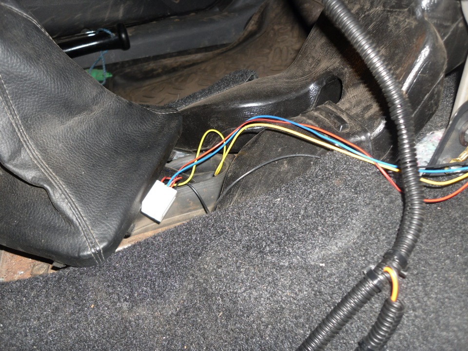 подключение регистратора, навигатора и радара — Lada Гранта, 1,6 л ...