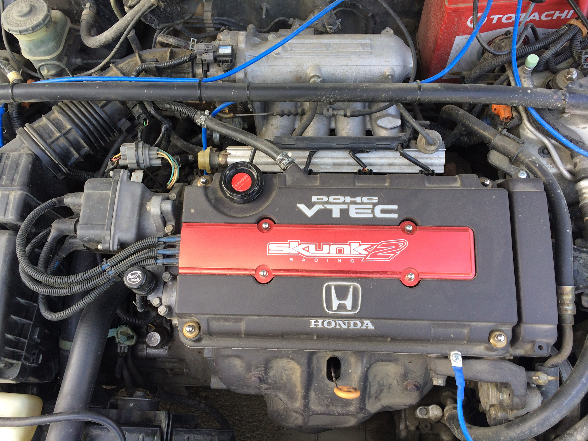 Honda zc. Двигатель Honda DOHC 1.6. ZC 1.5 DOHC 16. Civic ZC 1. ZC двигатель Хонда.