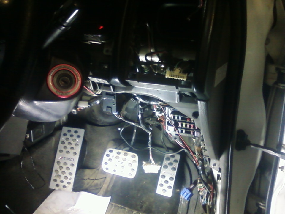 Подключение подогрева зеркал. — Toyota Caldina (210), 1,8 л, 2000 года ...