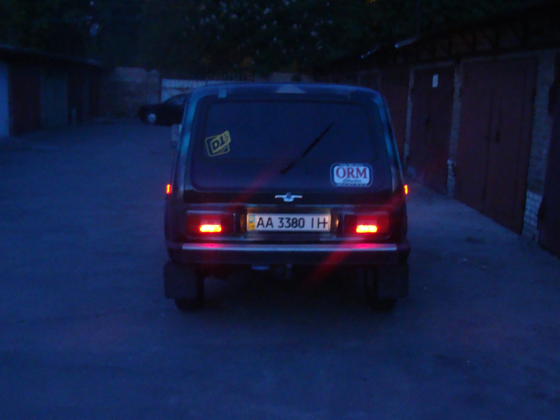 Задние Габариты))) — Lada 4x4 3D, 1,6 л, 1992 года | просто так | DRIVE2