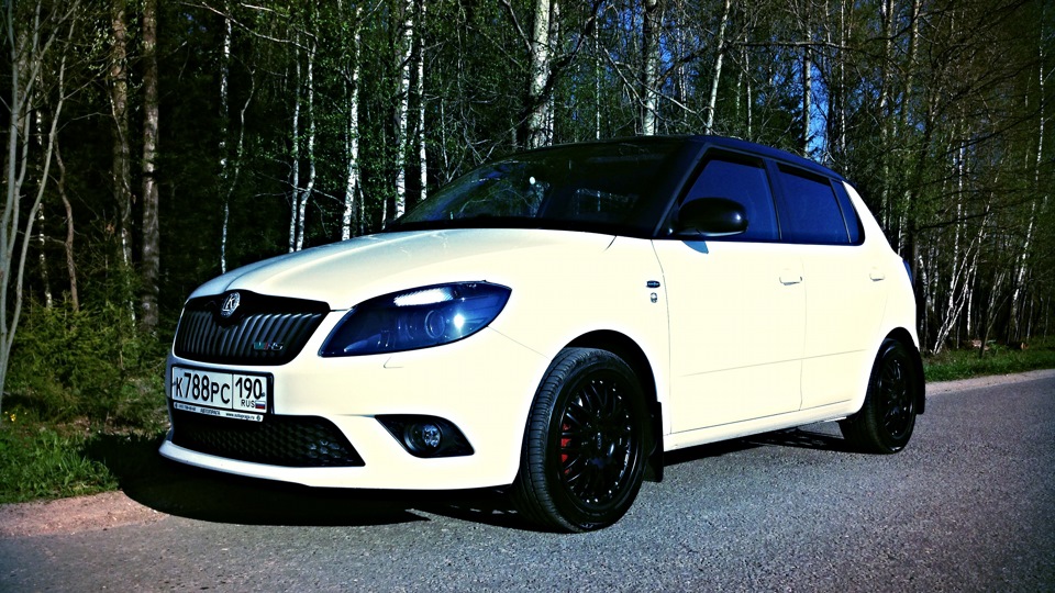Skoda Fabia RS White rabbit