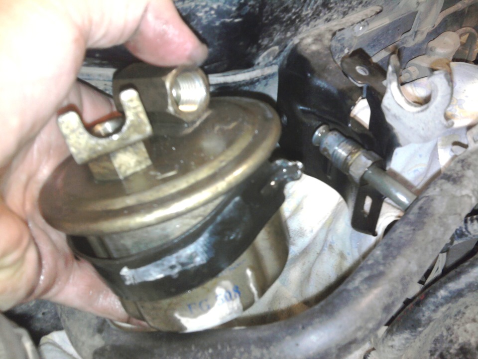 Замена топливного фильтра на HONDA DOMANI MA4 - Honda Domani (MA), 1,6 л, 1993 г