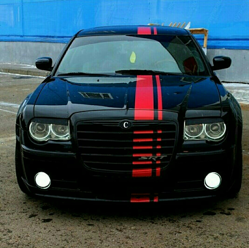 Р¤РёРѕР»РµС‚РѕРІС‹Р№ Chrysler 300c