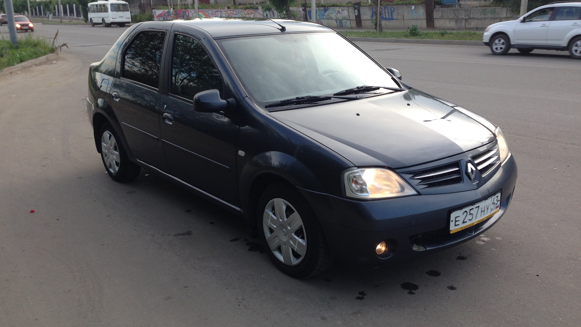 Renault Logan (1G) 1.6 бензиновый 2008 | 1,6 8v на DRIVE2