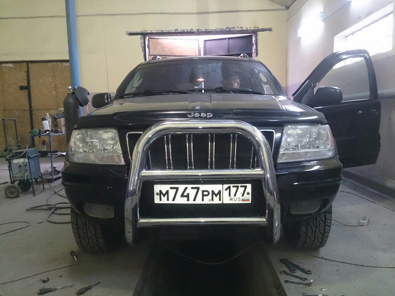 Jeep Grand Cherokee WJ С кенгурятником