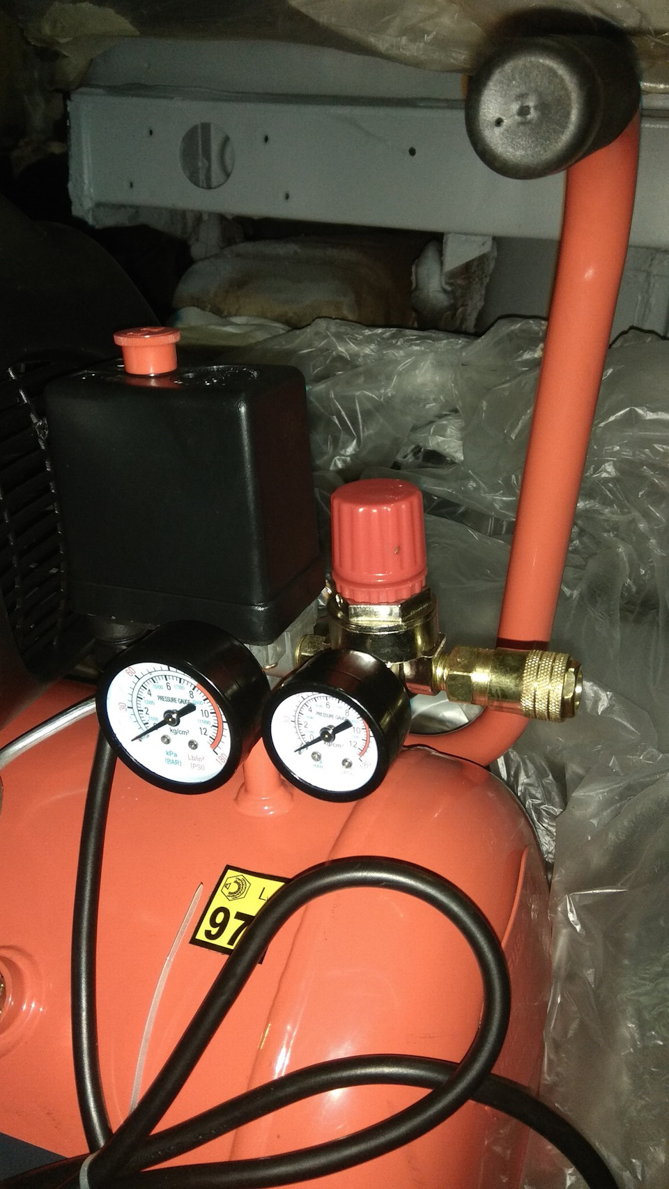 Компрессорный уголок =) — BMW 5 series (E34), 2,5 л, 1995 года | своими ...