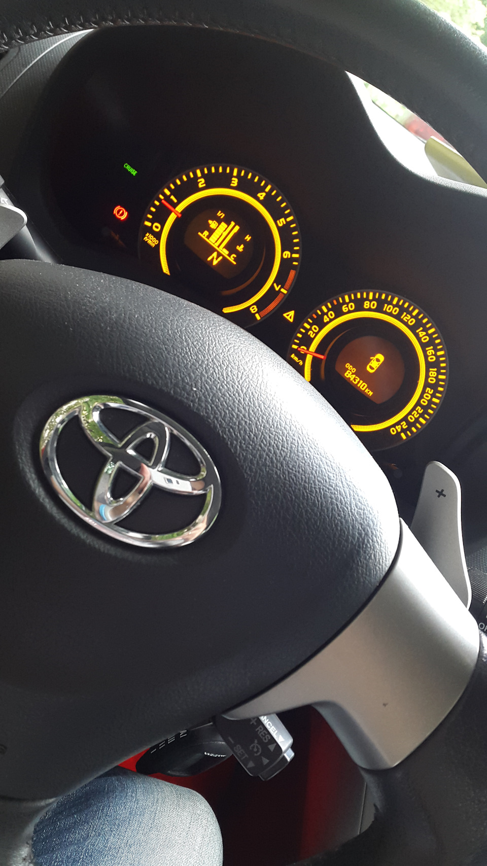 Установка круиз-контроля. — Toyota Auris (1G), 1,6 л, 2008 года ...