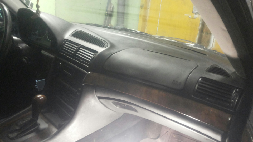 Photo from the logbook BMW 7 series (E38)
