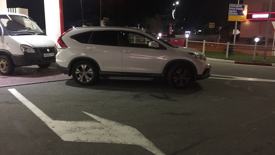 Замена резинок дворников — Honda CR-V (RM), 2 л, 2013 года | запчасти ...