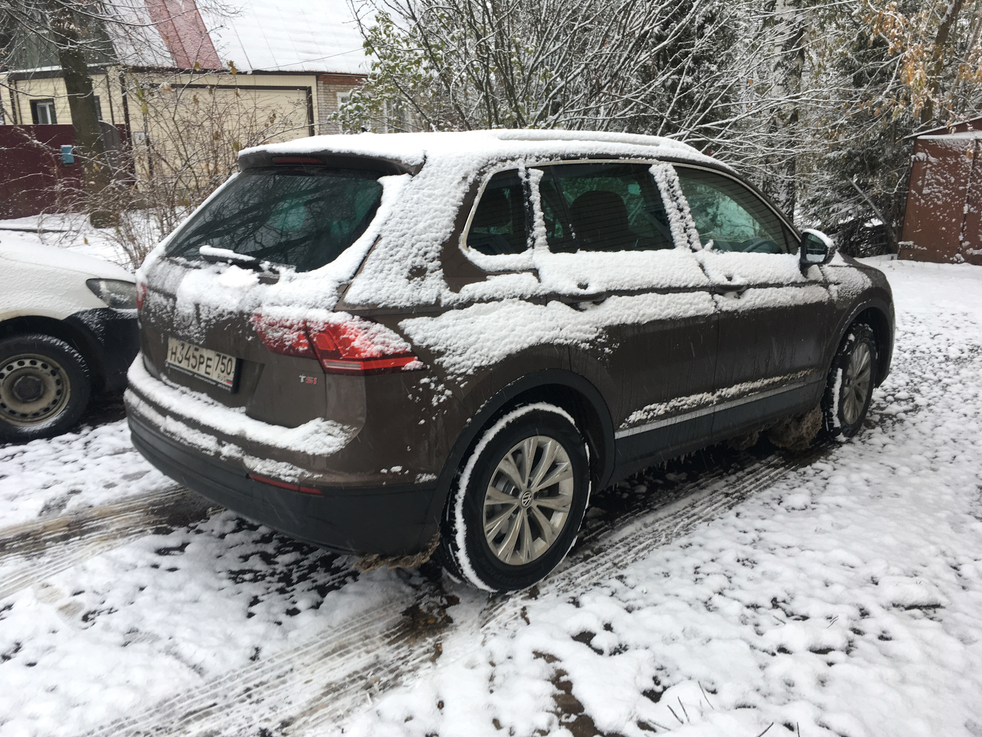 Тигуан полный привод. Tiguan 2 битый. Tiguan полный привод. Tiguan Snow. Переднеприводный Тигуан.