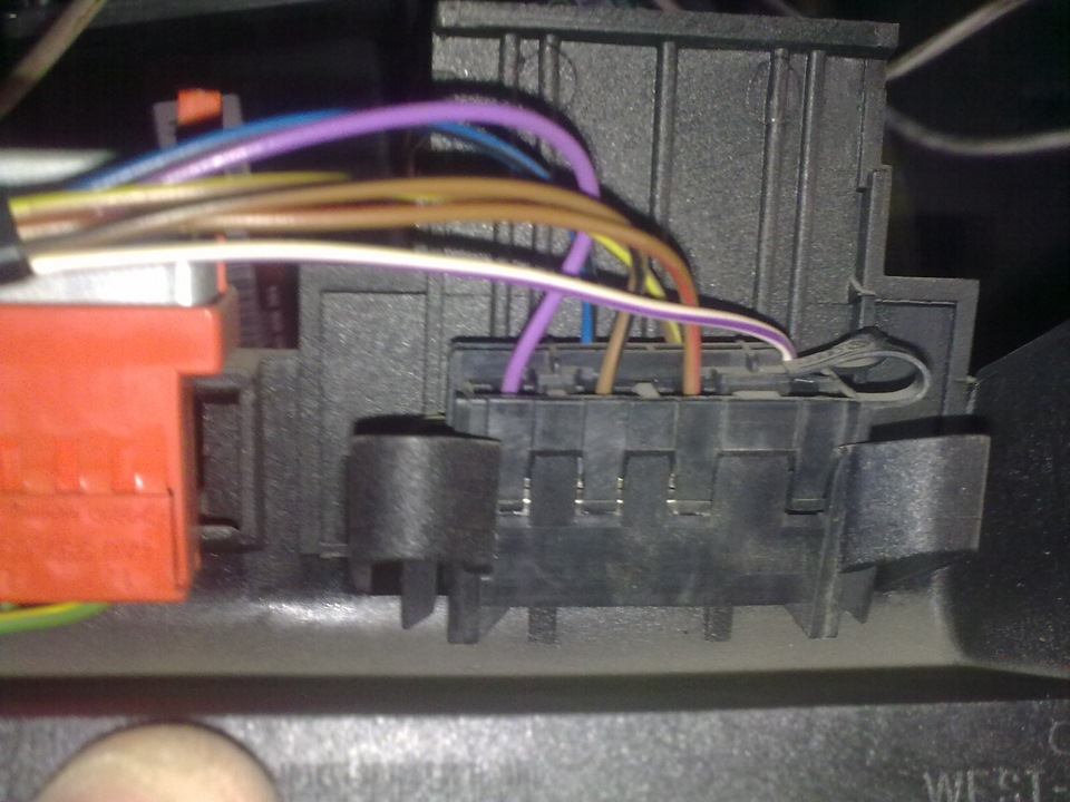 Фишки ауди а6. Audi a6 c4 Starter Switch. Фишка Ауди. Фишка Audi 369 1999 года заказать.