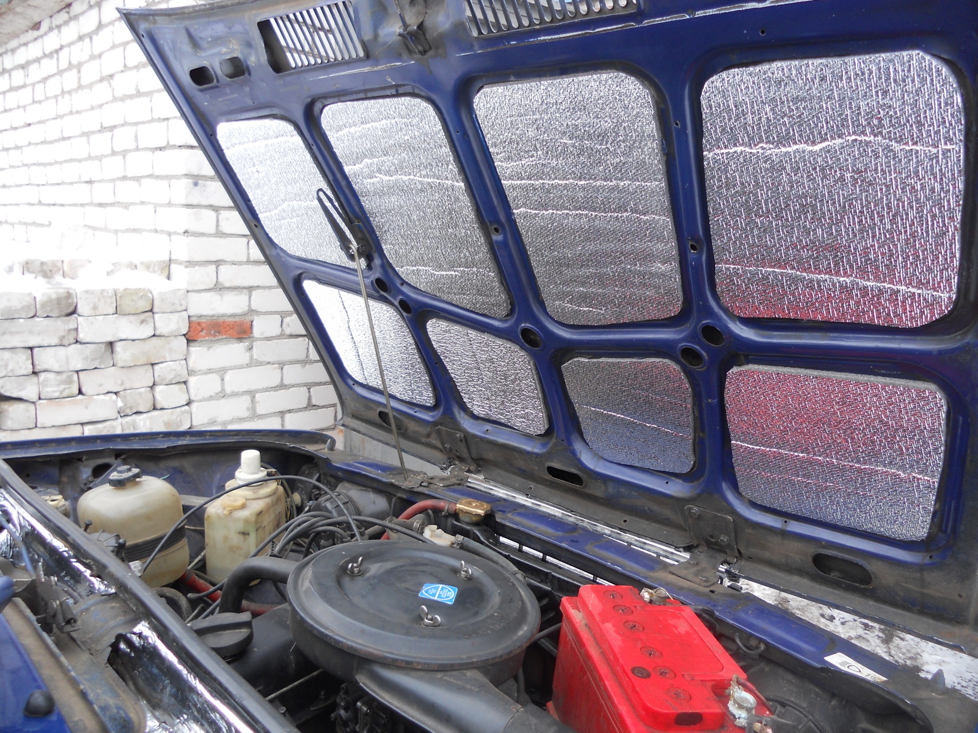 Шумка под капот — Lada 21074, 1,6 л, 1999 года | просто так | DRIVE2