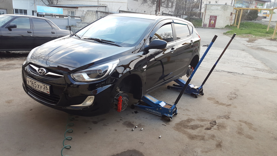 Балансировка колес! — Hyundai Solaris Hatchback, 1,6 л., 2012 года ...