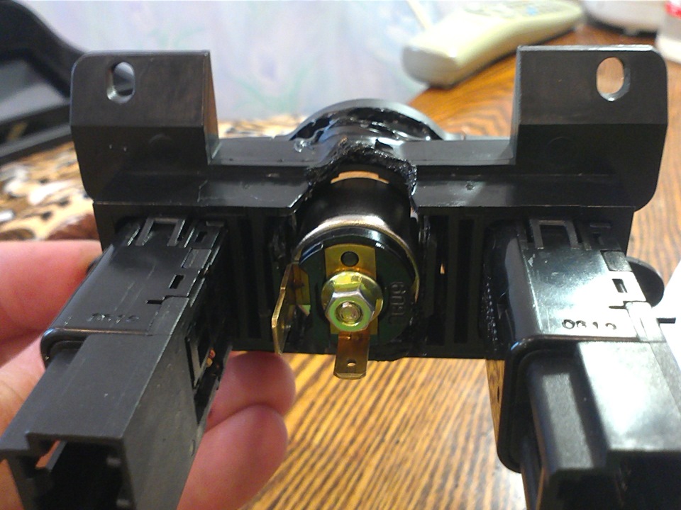 Установка навигатора в штатное место навигации. — DRIVE2