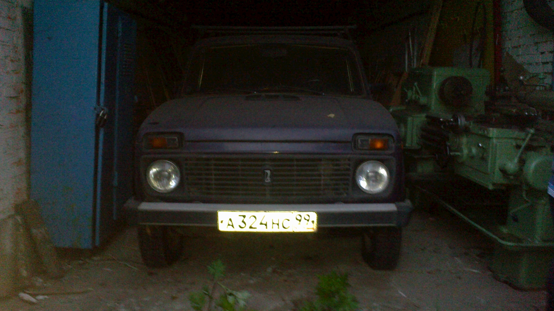 Lada 4x4 3D 1.7 бензиновый 2000 | 