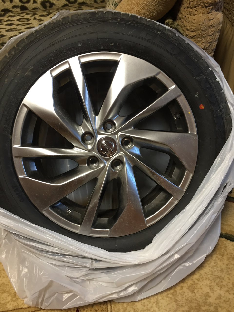 Штатные диски R18 (продано) — Nissan X-Trail III (t32), 2 л, 2016 года ...