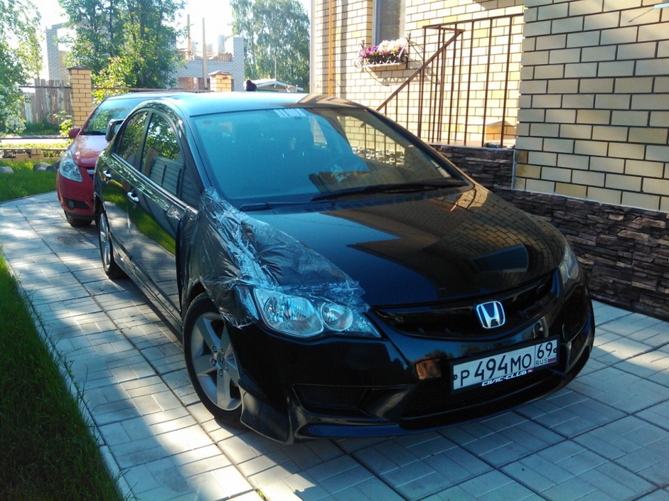 РќРµРѕРЅ Honda Civic 4d