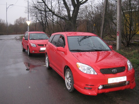 For those who have not yet decided Matrix VS Vibe  - Toyota Matrix 18 L 2003