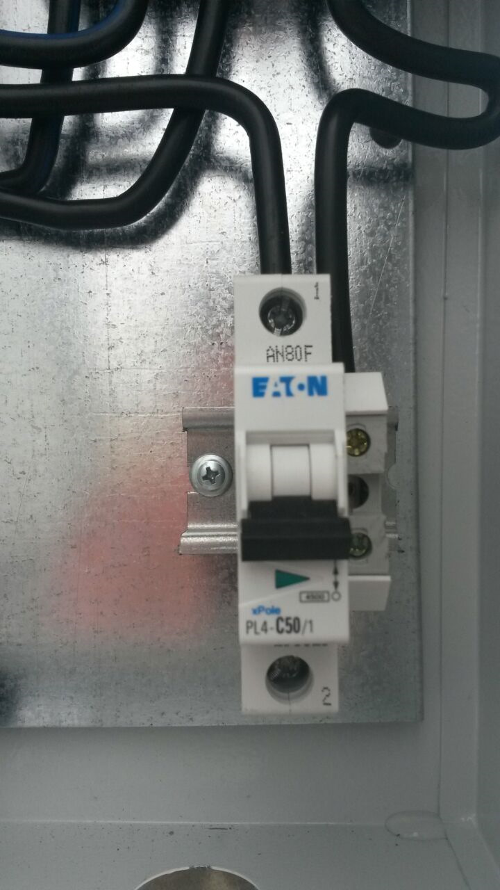 Какой автомат выбрать для кабеля сечением 3х2.5 мм.кв.?