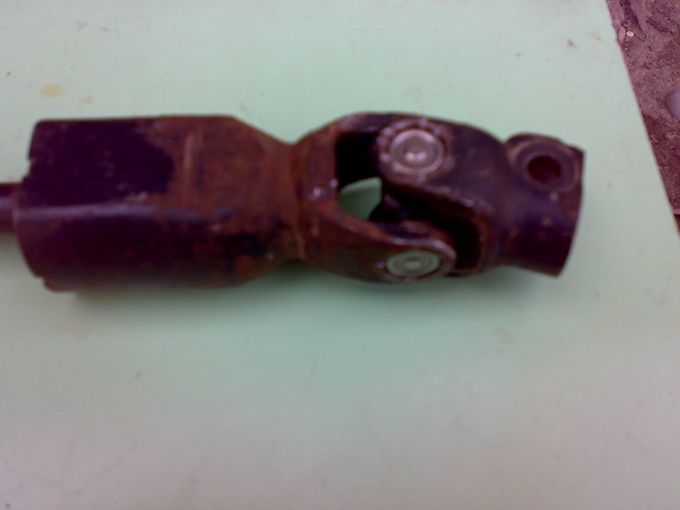 замена крестовины рулевого карданчика — Nissan Almera II (N16), 1,5 л ...