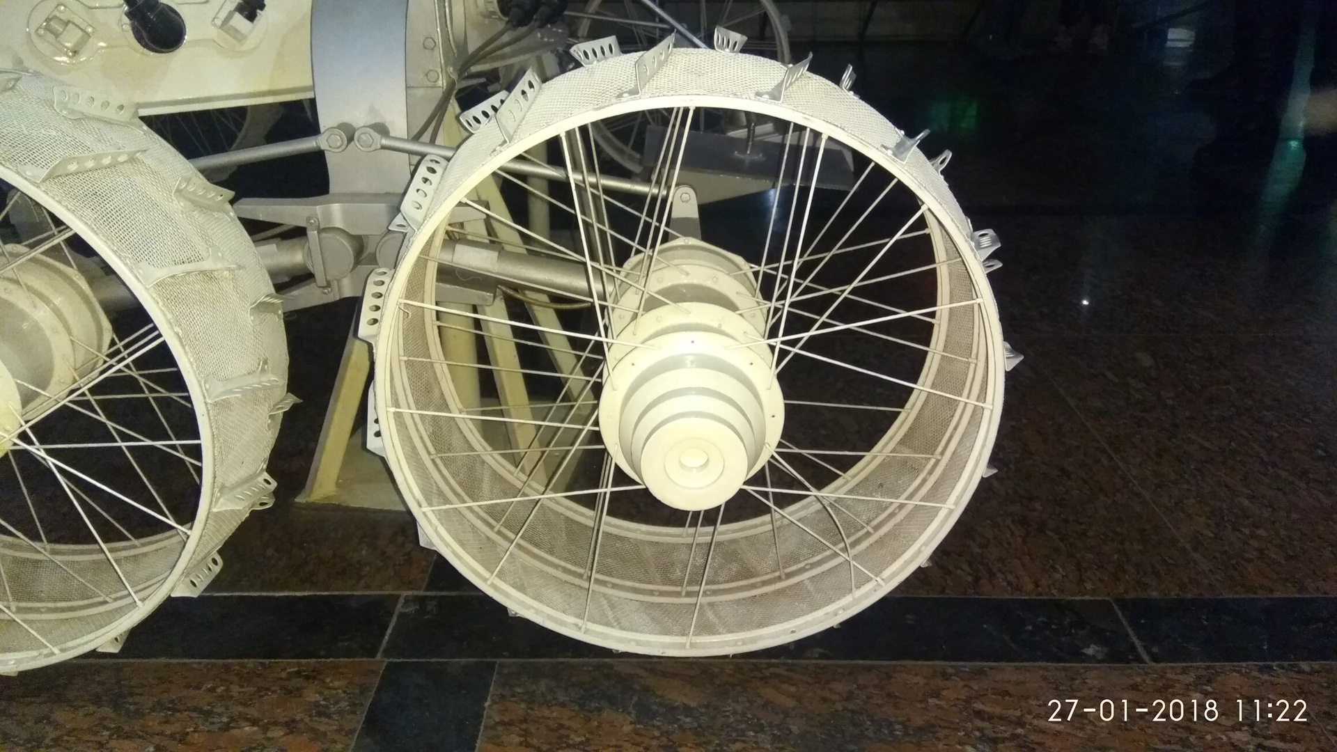 Луноходы на колесах. Луноход 1969. Мотор колесо лунохода. Луноход современный. Луноходы на колесах.