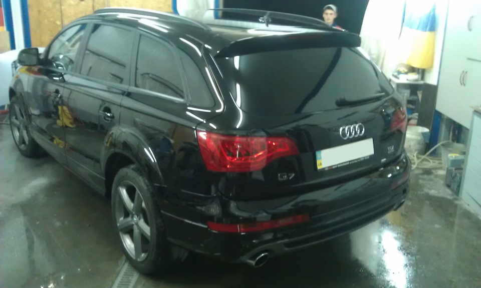 Bondarchuk Motors : Audi Q7 — Полная полировка авто+Перекрас элемента ...