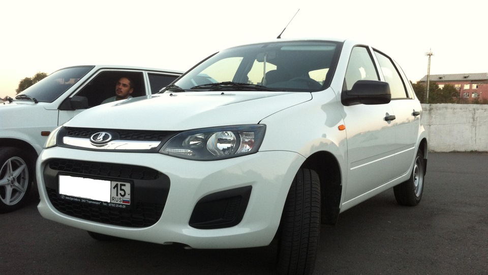 Кто-нибудь ставил подлокотник на Калину 2? — LADA Калина 2 хэтчбек, 1,6 ...