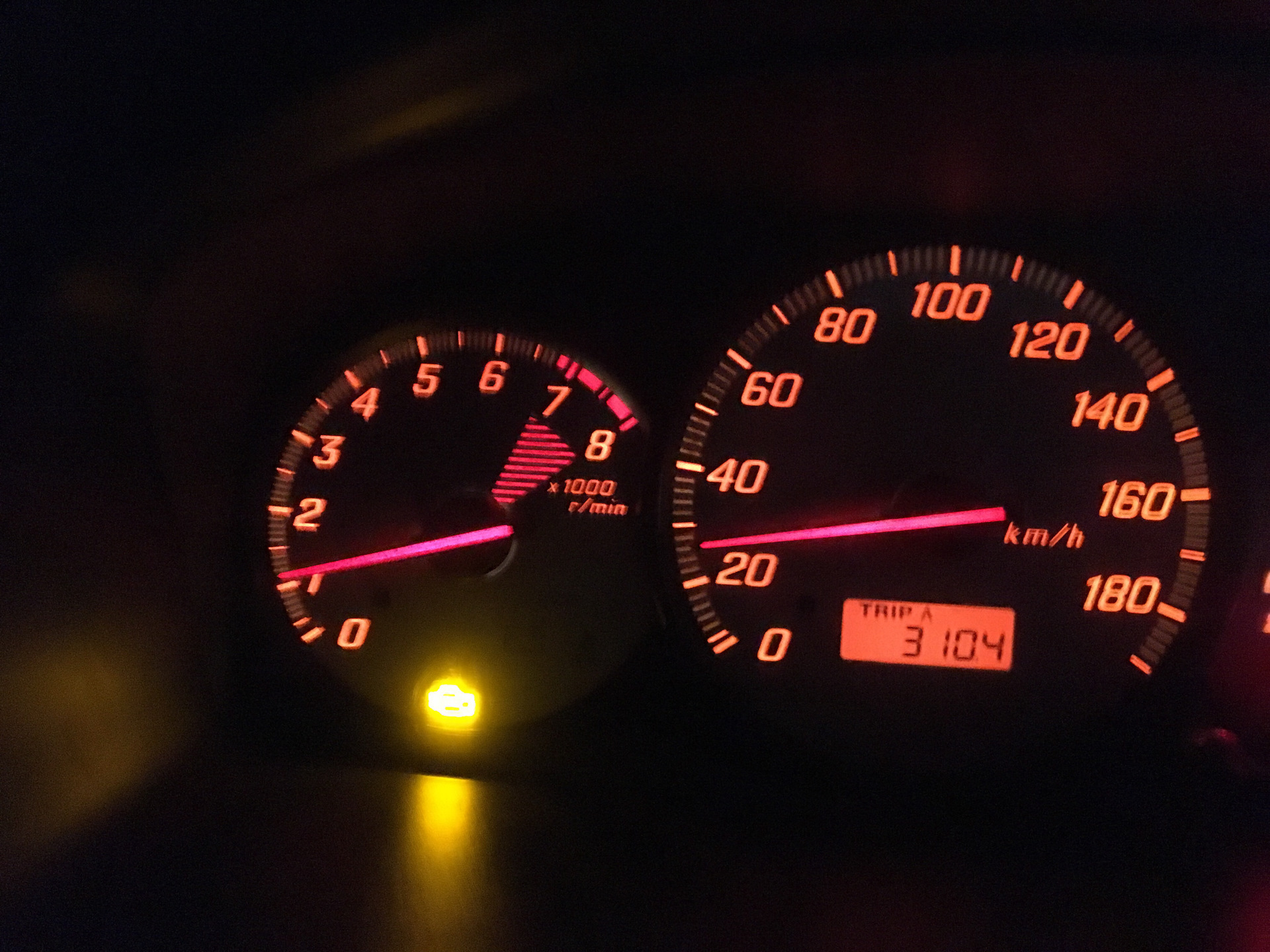 можно ездить с горящим чеком