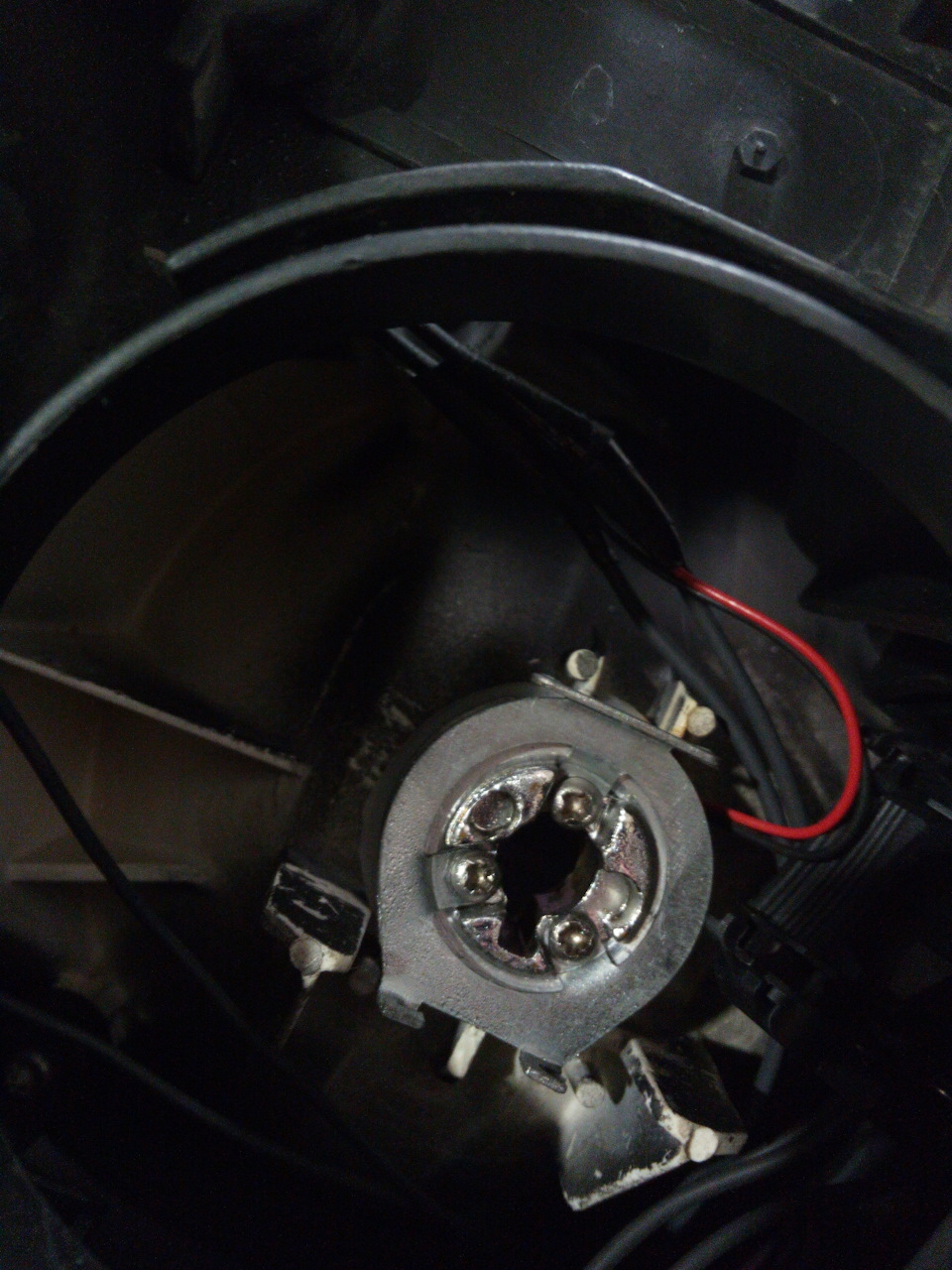 Какие лампы поставить? — Ford Focus II Hatchback, 1,8 л., 2008 года ...