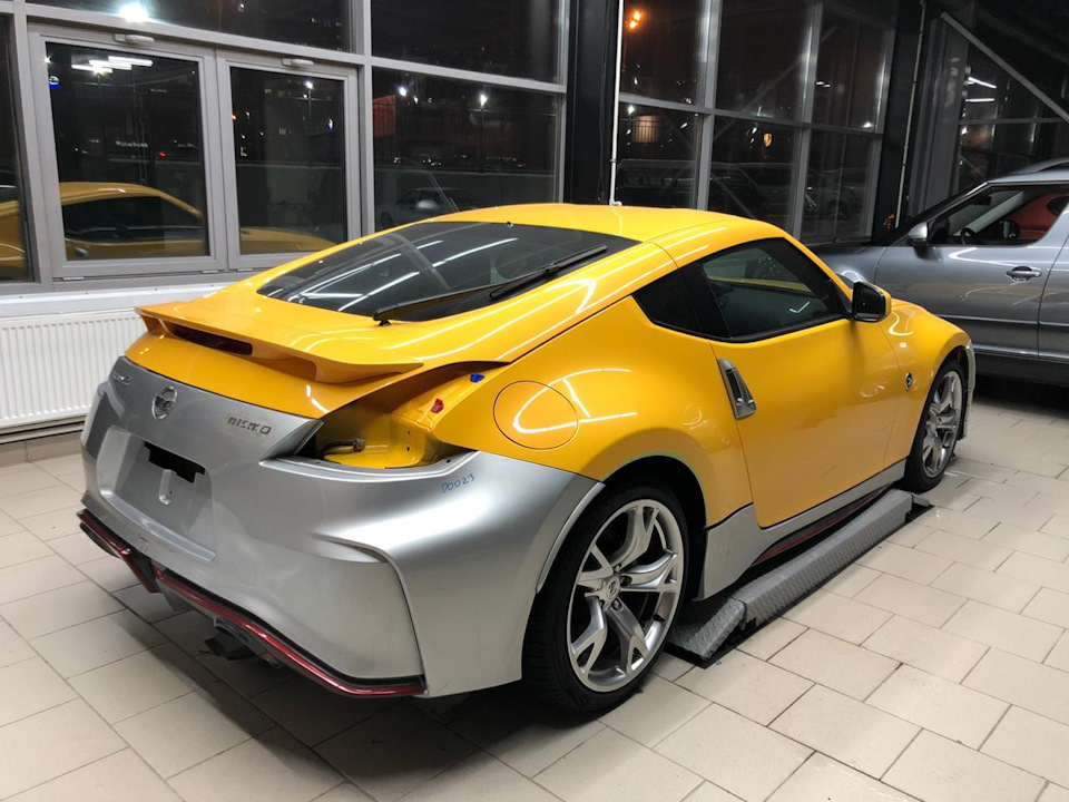 370z Nissan оранжевый