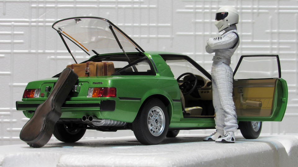 Mazda Savanna RX-7 (SA) (Autoart, 1:18) — Сообщество «Масштабные