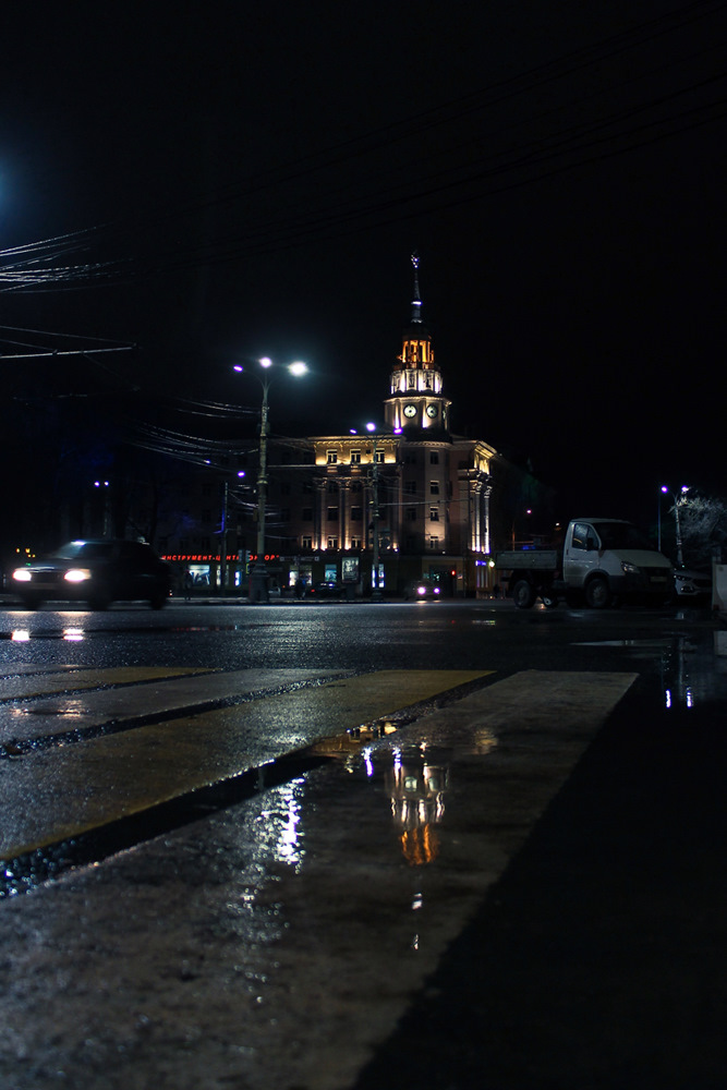 Воронеж московский проспект вечером. Воронеж ночью. Проспект революции воронеж вечером. Ночной город воронеж. Ночной воронеж.