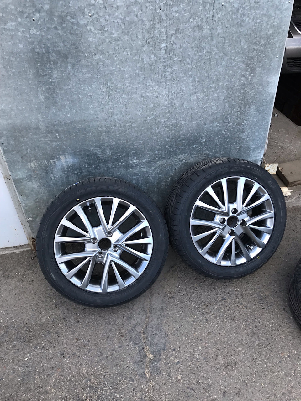 Новые диски R15. Камрики — Lada Приора седан, 1,6 л, 2016 года ...
