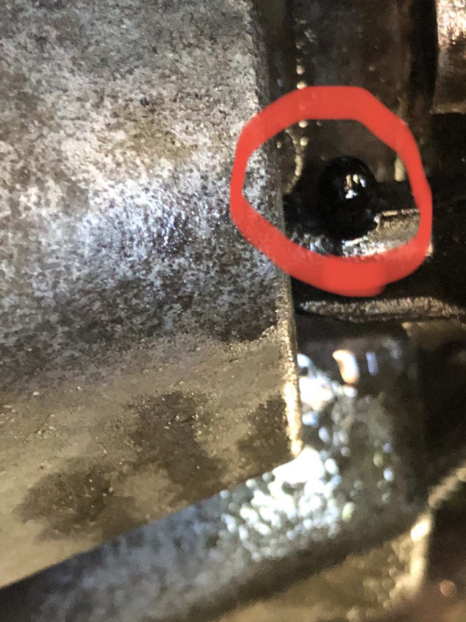 Упала педаль сцепления. — Renault Laguna II, 1,8 л, 2004 года | поломка ...