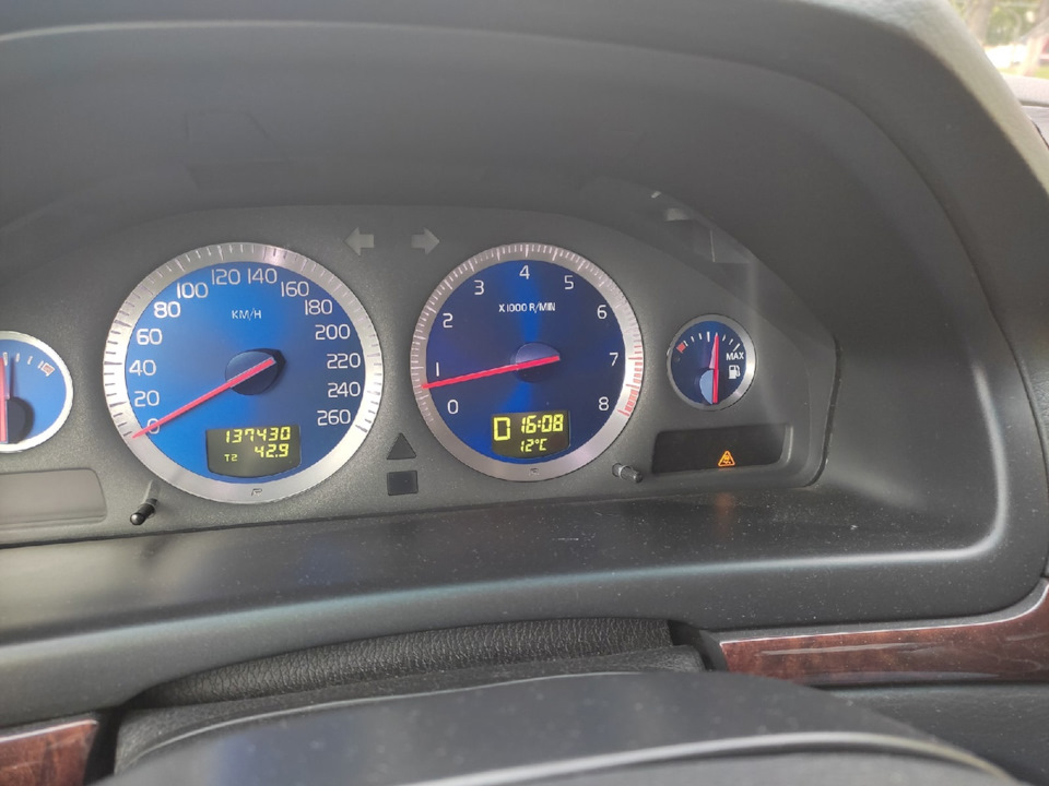 Фото в бортжурнале Volvo S80 I