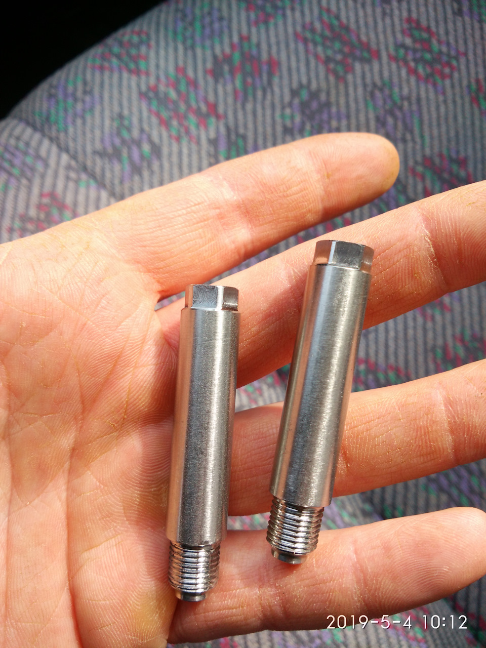 Направляющая суппорта шкода м10. Ремонтная направляющая суппорта шкода м10. Ремонтная направляющая суппорта шкода fabia 2. Направляющие суппорта гильза 15 мм. Ремкомплект направляющих суппорта шкода фабия 1.