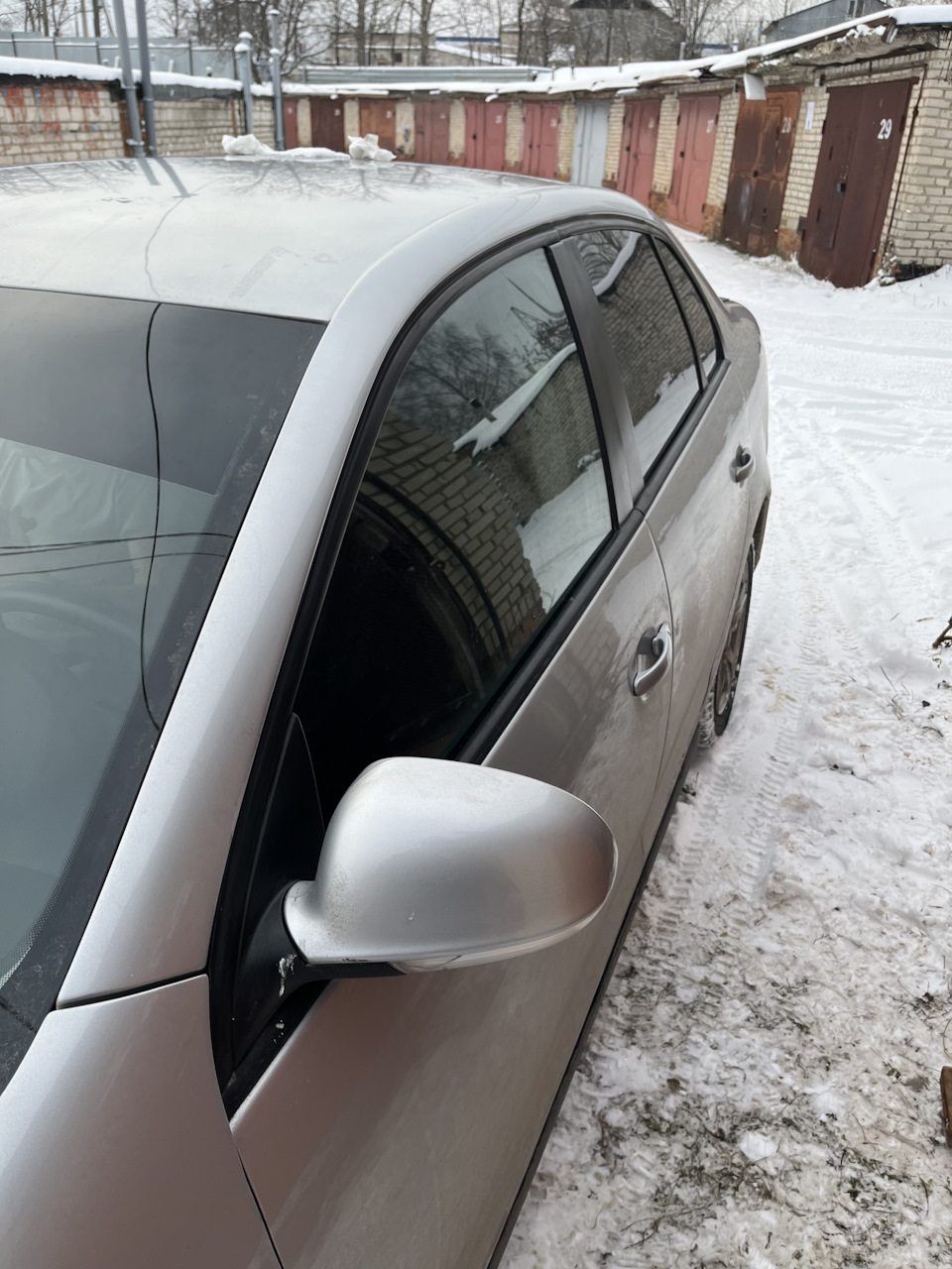 Дефлекторы ветрового стекла! — Volkswagen Jetta V, 1,6 л, 2010 года ...
