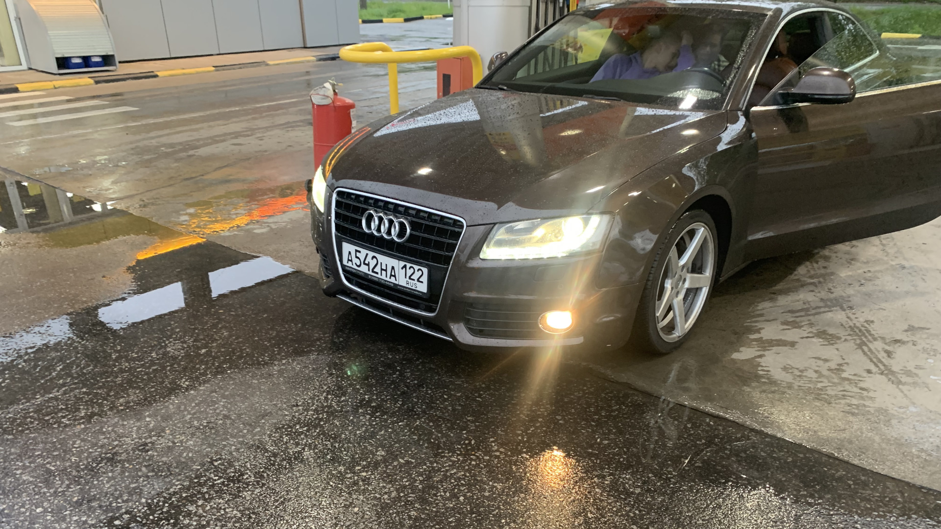 Audi A5 (1G) 3.2 бензиновый 2009 | Шоколадка )))) на DRIVE2