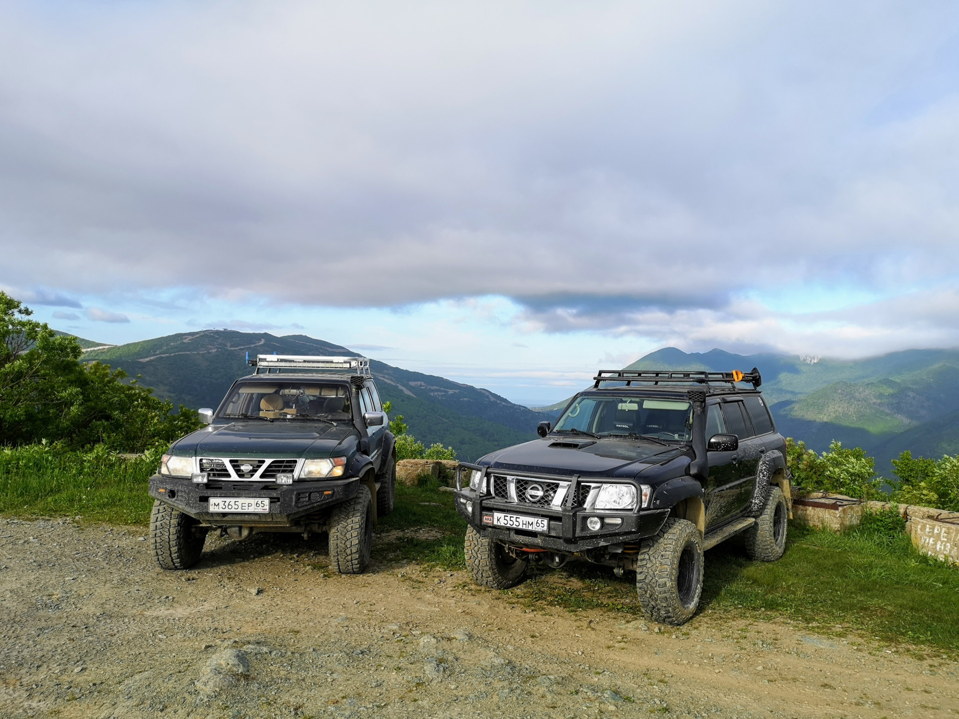 Гора Московская. Тест-драйв двух Патрулей. — Nissan Patrol (Y61), 3 л, 2008  года | покатушки | DRIVE2