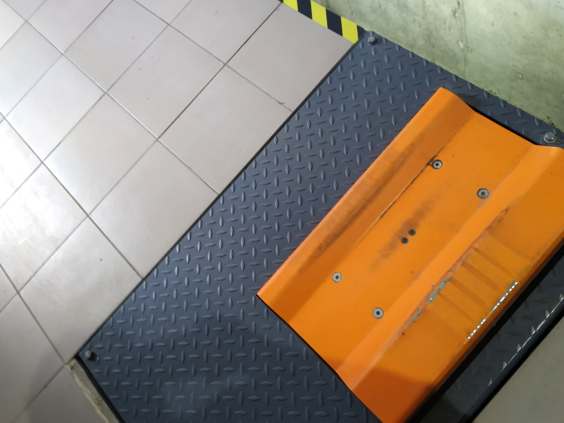 Диагностика ходовой на вибростенде — BMW 3 series (E46), 1,8 л, 2002 ...