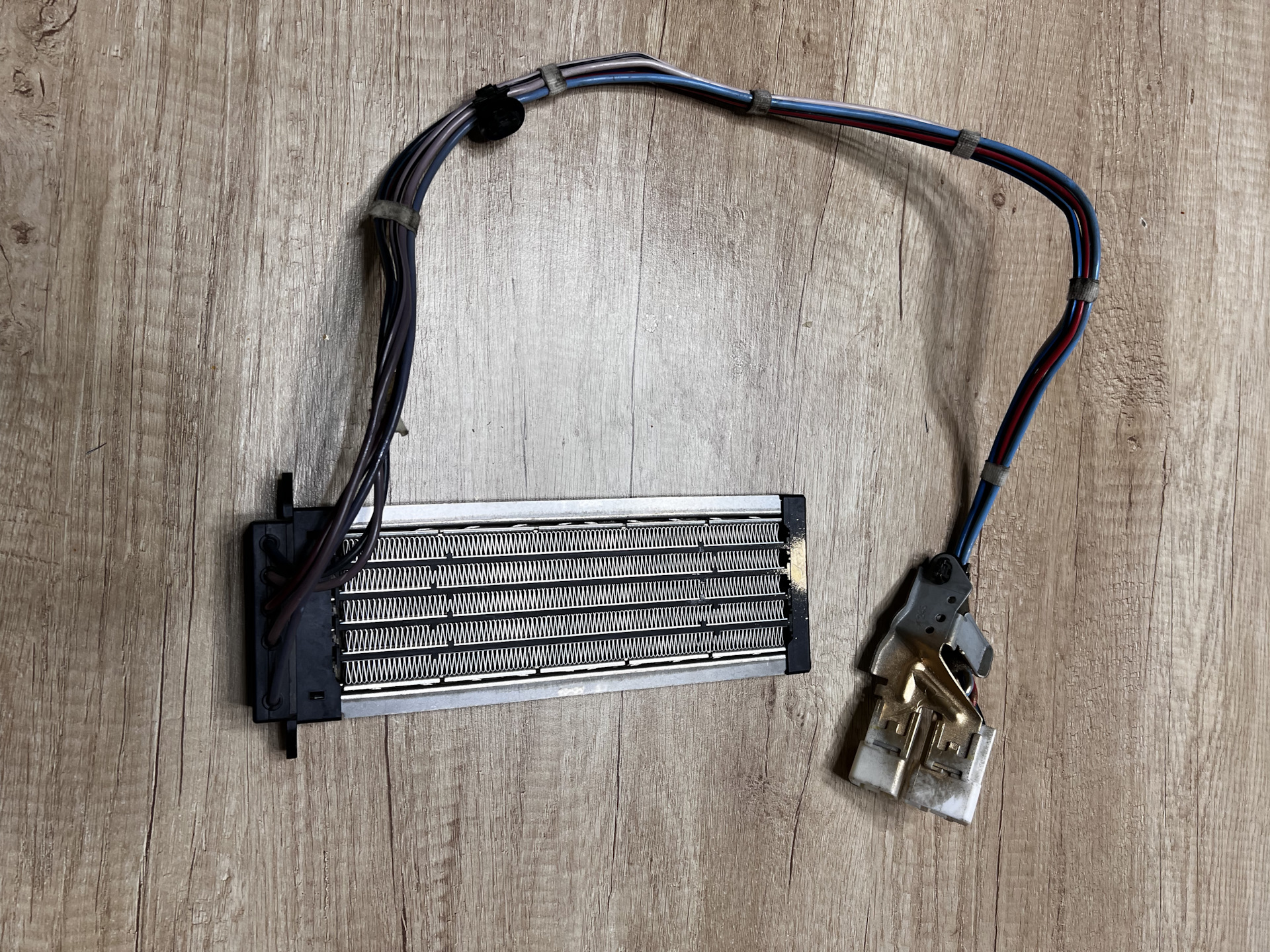 Установка доп электротена. — Land Rover Range Rover (4G), 4,4 л, 2013 ...