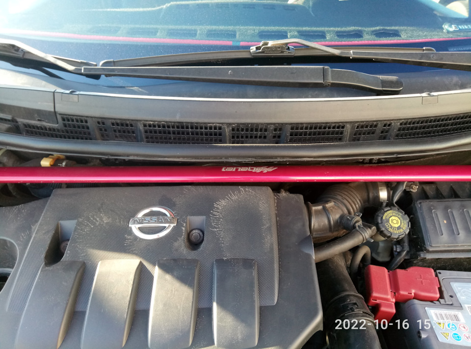 Фото в бортжурнале Nissan Tiida (1G)